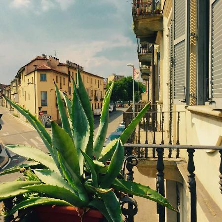 Elegante Appartamento Vicino Al Centro Turin Bagian luar foto