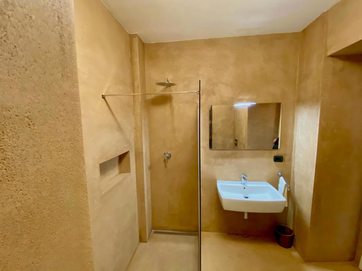 Elegante Appartamento Vicino Al Centro Turin Bagian luar foto