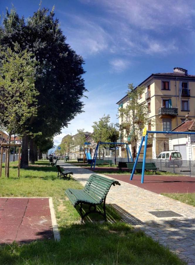 Elegante Appartamento Vicino Al Centro Turin Bagian luar foto